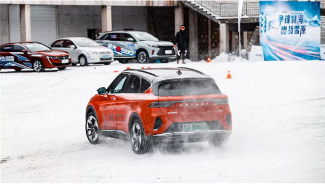 無懼-20℃極寒挑戰，極狐阿爾法T全地形實力出圈！