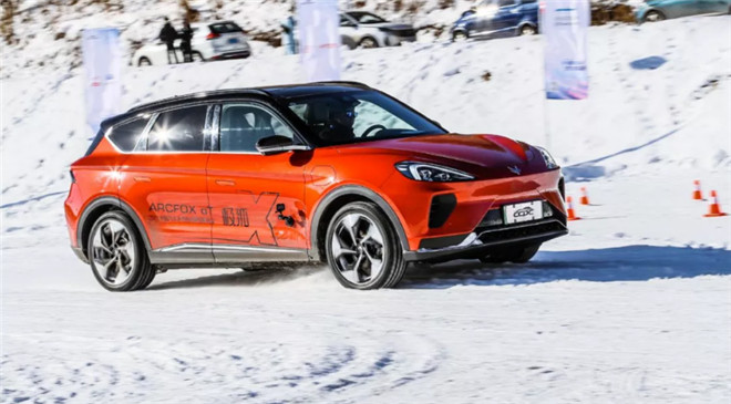 無懼-20℃極寒挑戰，極狐阿爾法T全地形實力出圈！