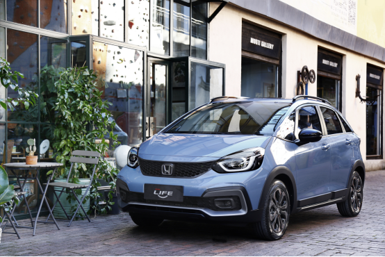 10萬級小型車之爭,東風本田LIFE和廣汽本田飛度誰更值得入手? 10萬級小型車之爭,東風本田LIFE和廣汽本田飛度誰更值得入手?